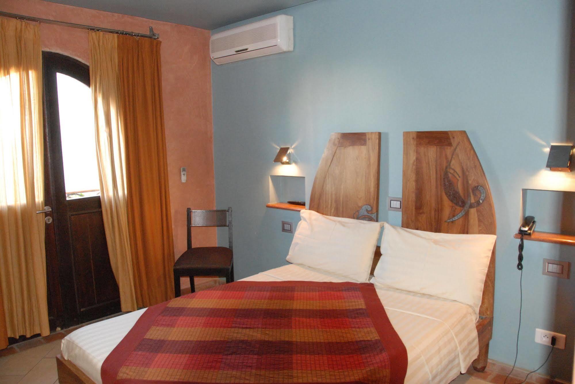 Hotel Le Djoloff Дакар Экстерьер фото